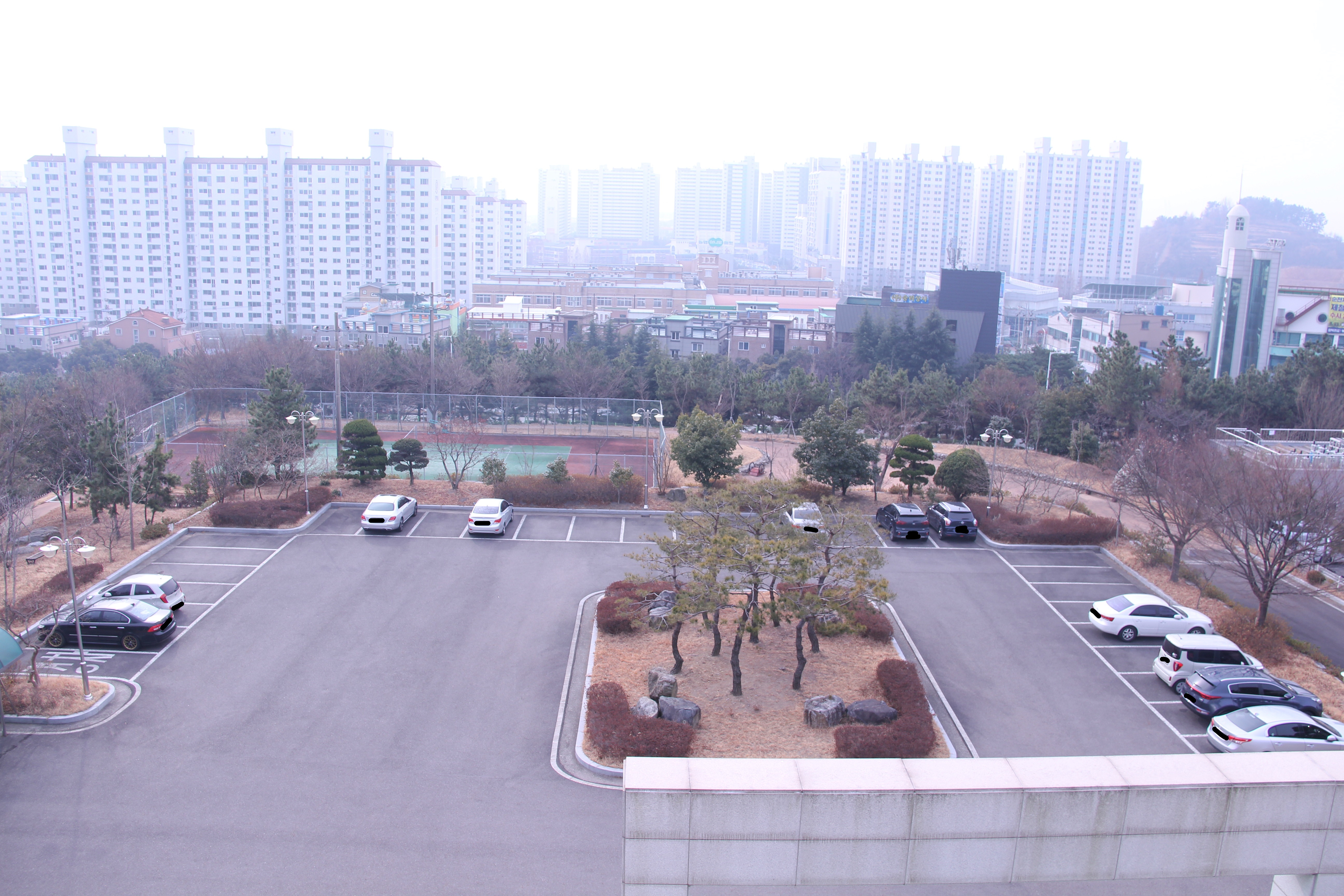 광양세관 본관 앞 …