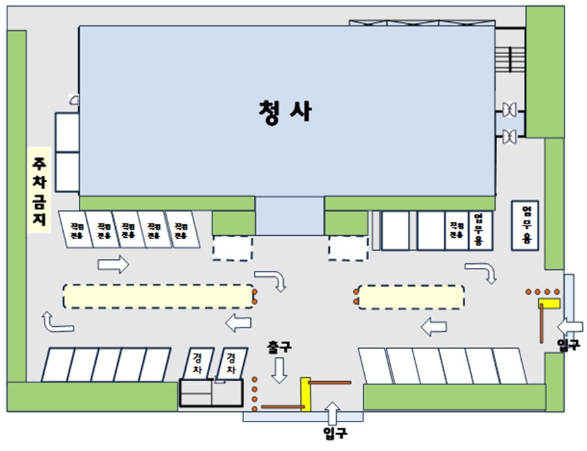 중부지방고용노동청 부천지청 주차장(본관 앞) 1