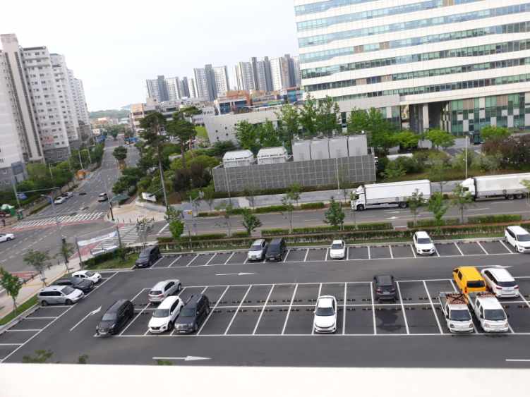 국토안전관리원(진주) 인재교육관 주차장 1