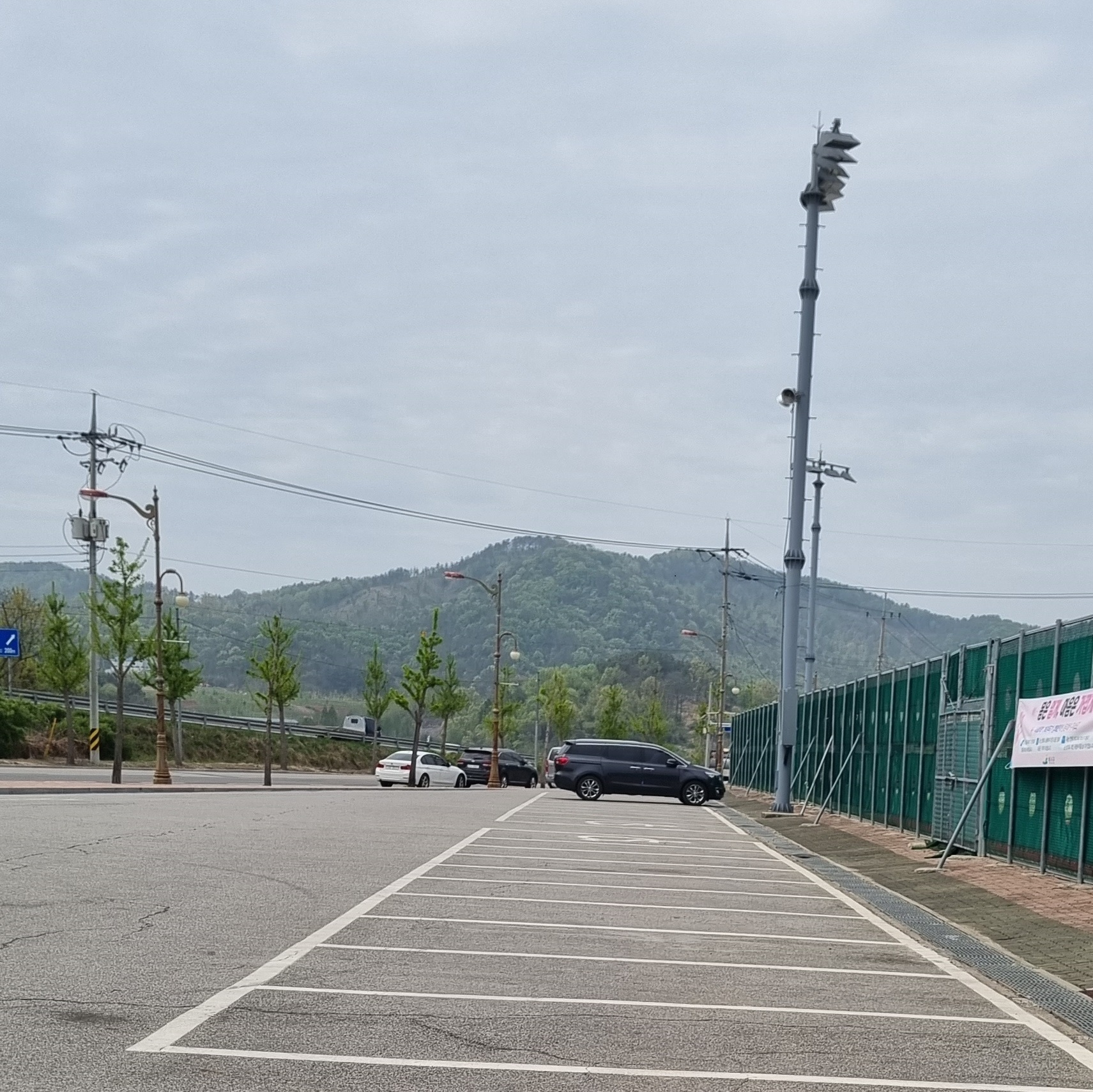 테니스장 주차장 이…