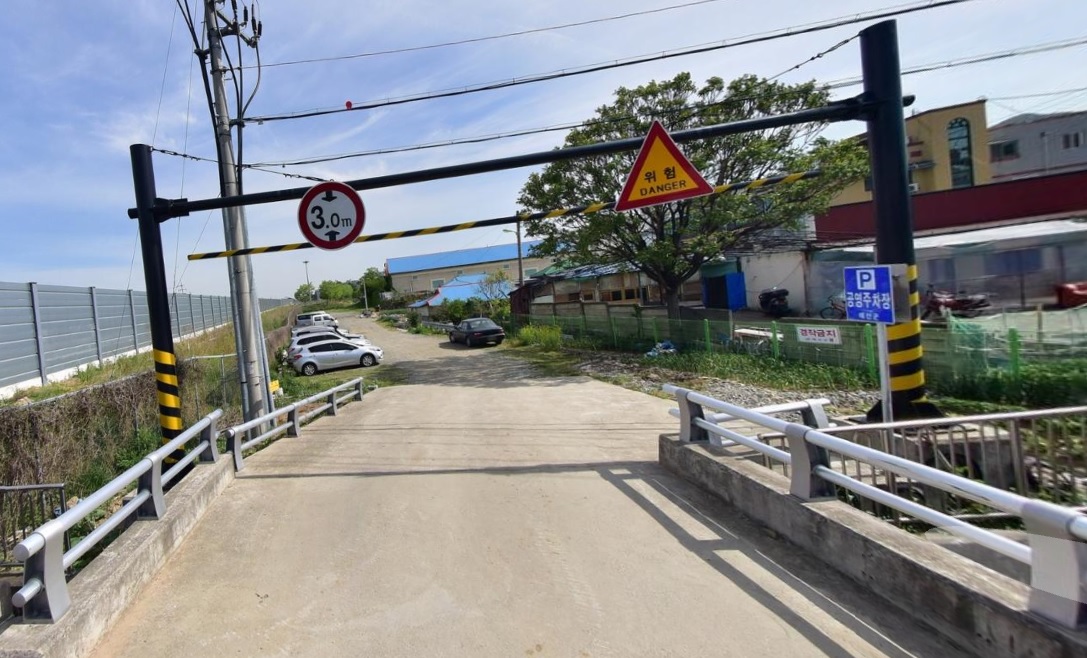 주교지하도(우측)옆…