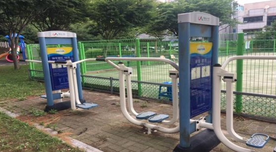 게이트볼장옆야외운동기구(부춘동) 1