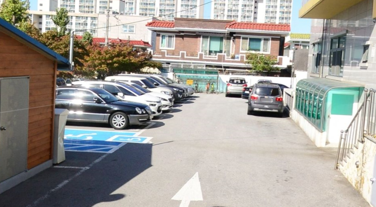 화정3동행정복지센터 주차장 1