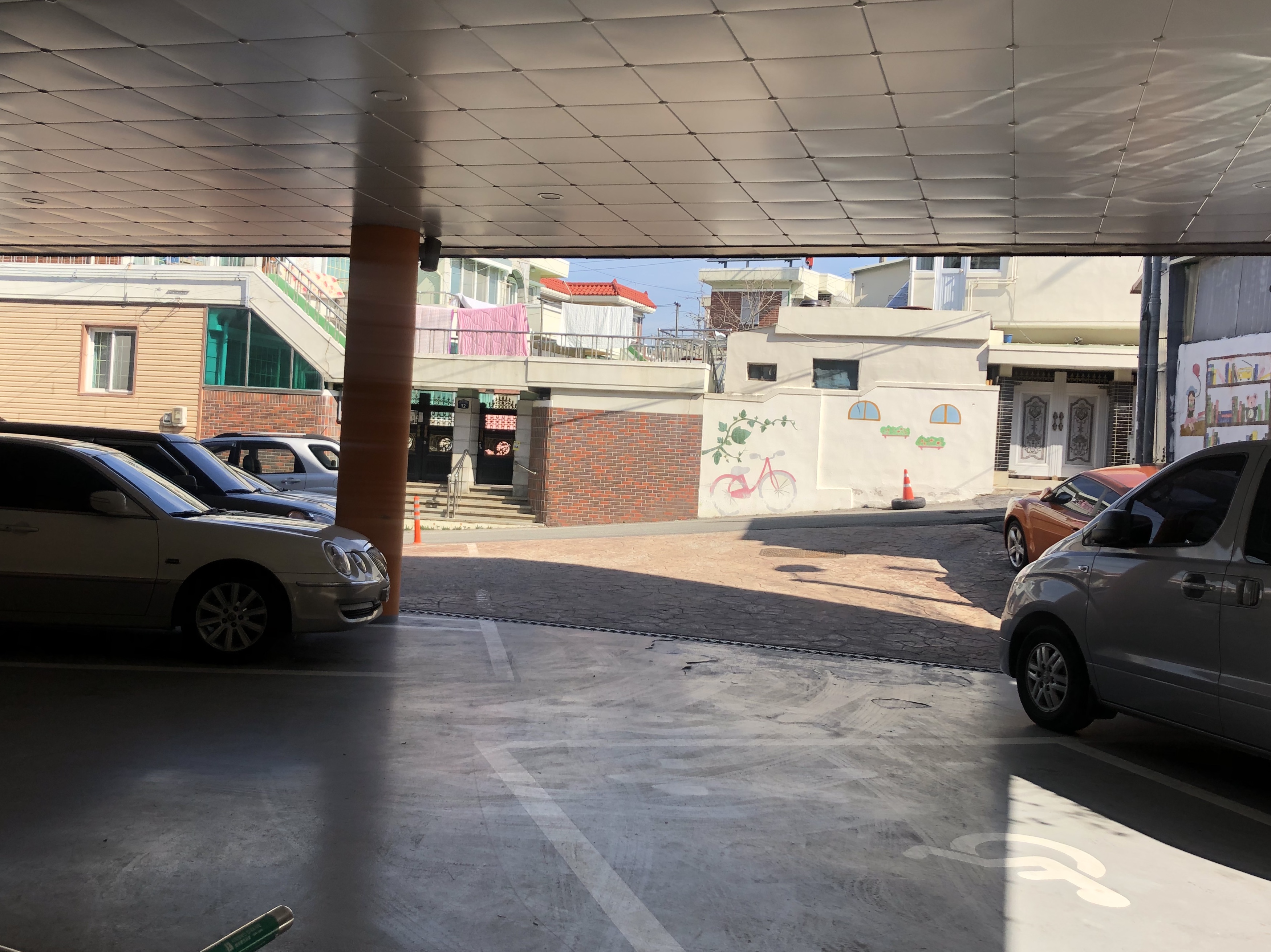 상록도서관 주차장 …