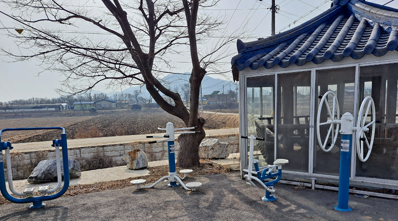송산리 야외운동기구 1