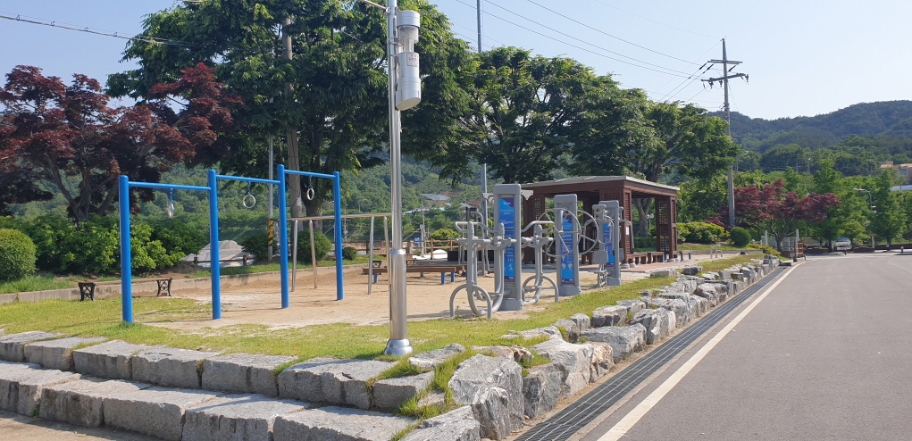 예산종합운동장 야외운동기구 3