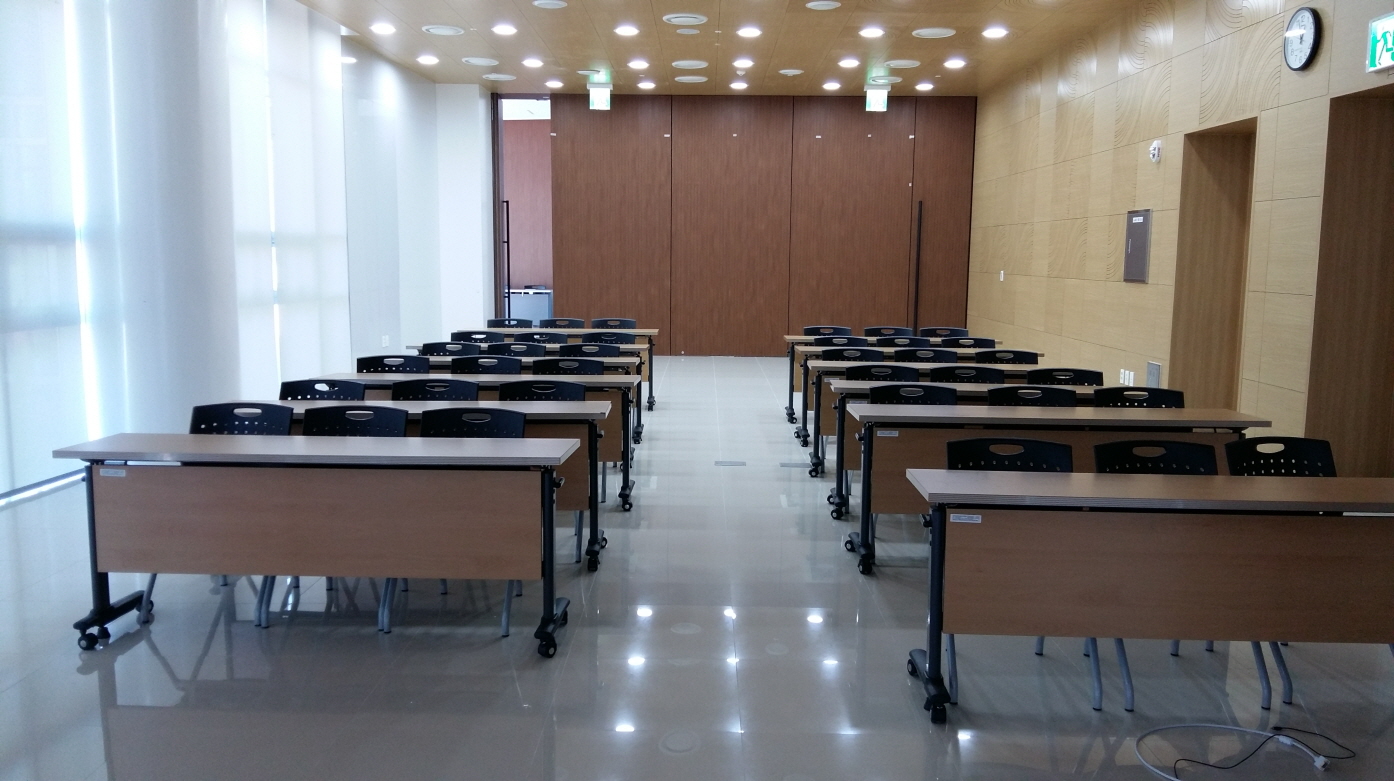 교육동 세미나실 1