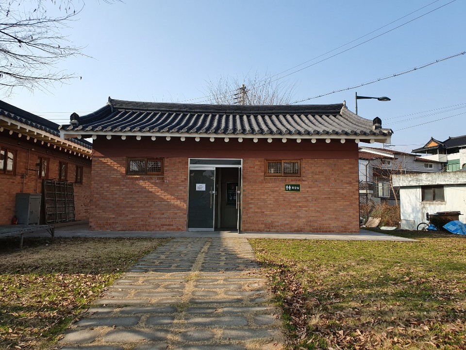 객사리 마을회관 공중화장실 1