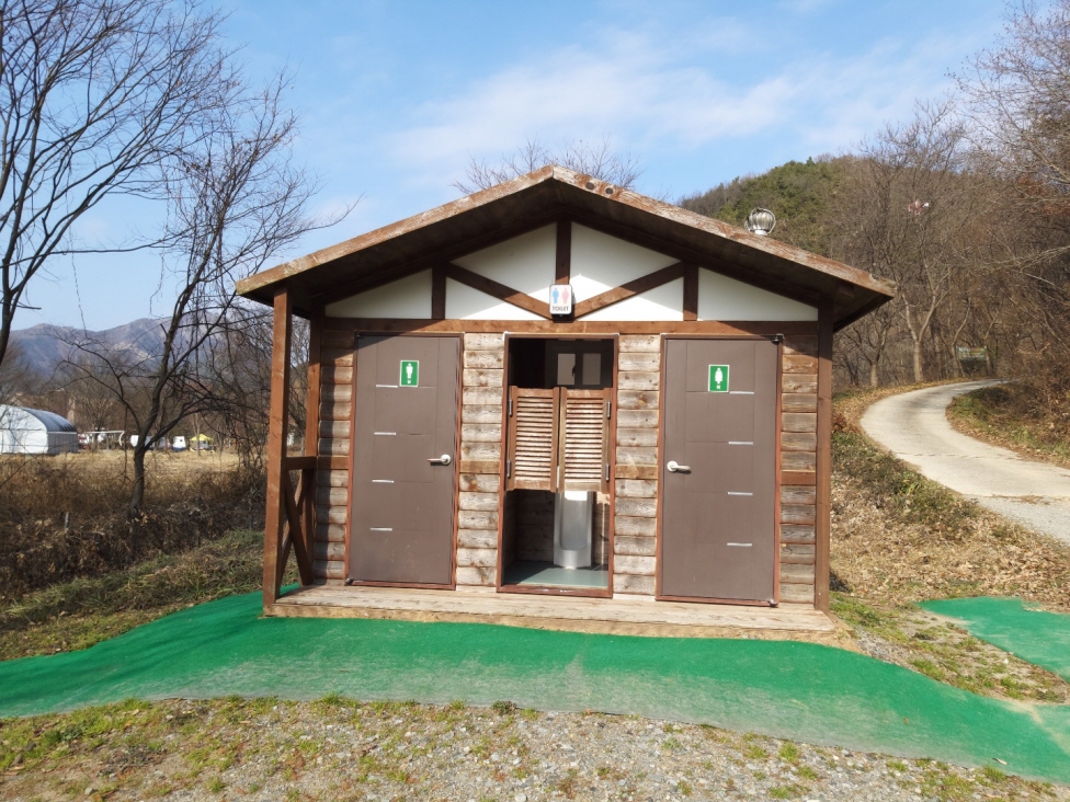 오방길(산성길) 공중화장실 1