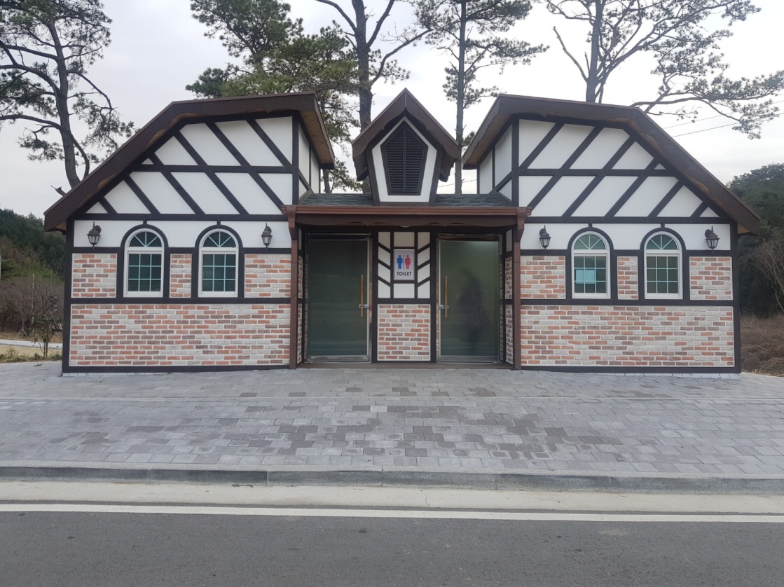 한재골 주차장 공중화장실 1