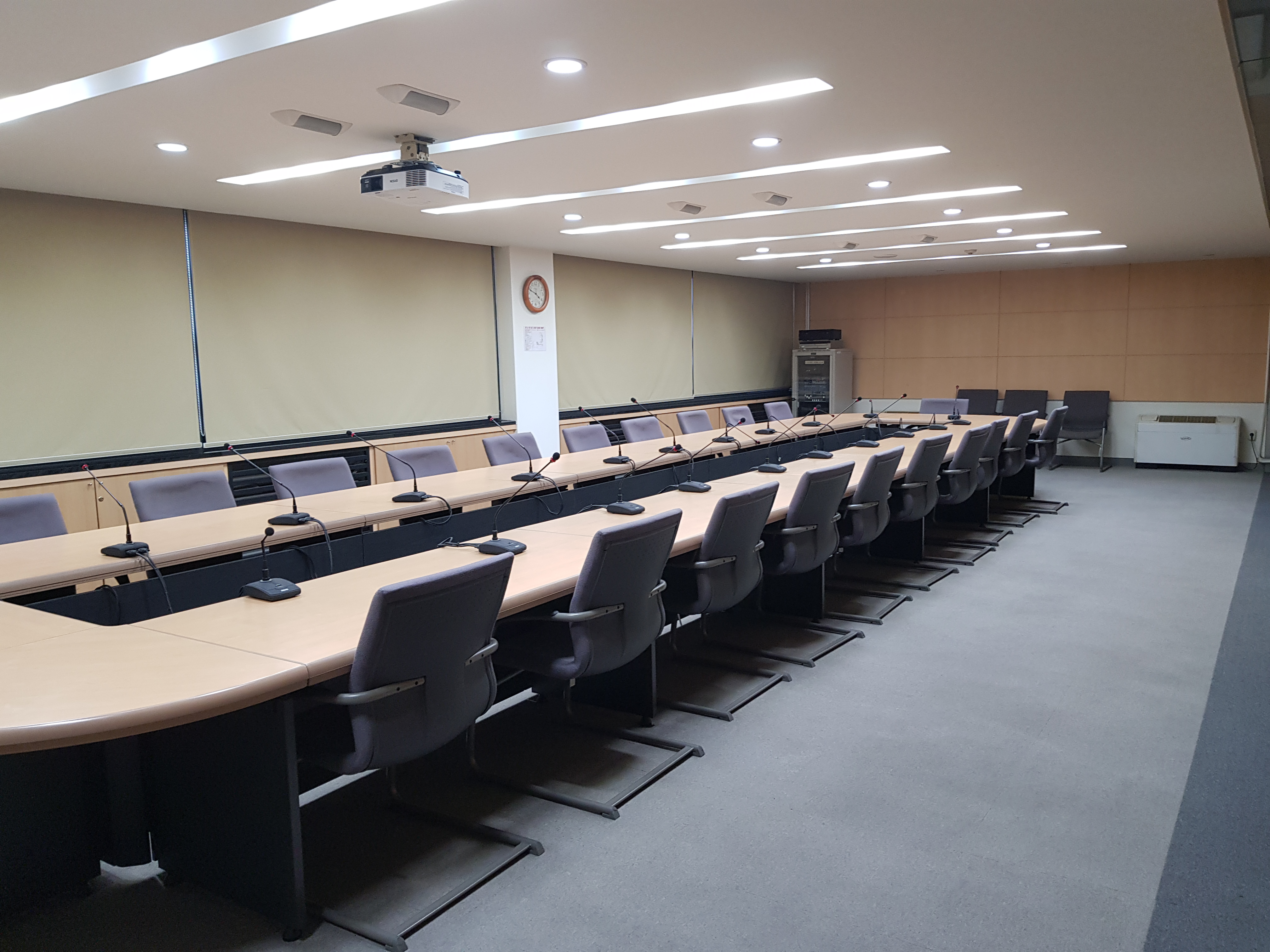 금산다락원 만남의집2층 대회의실 2