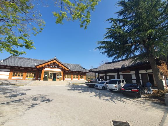 창평면사무소 주차장…