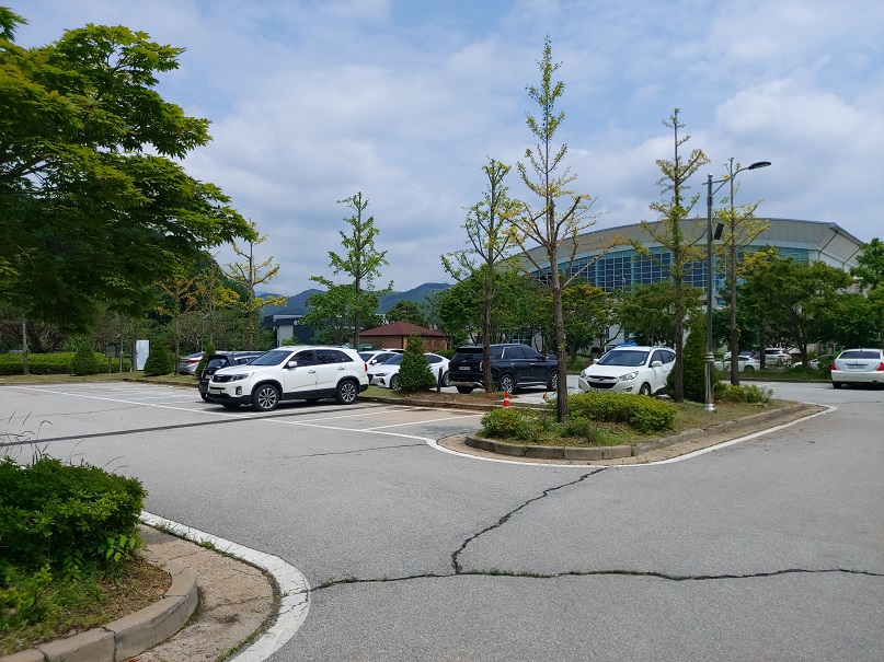 홍천국토관리사무소 본관 2