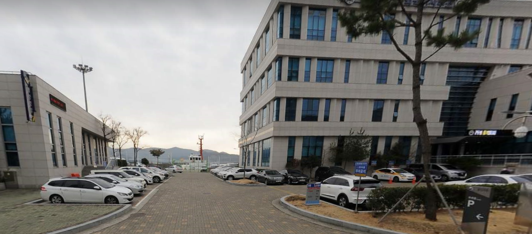 경남청사관리소 출입…