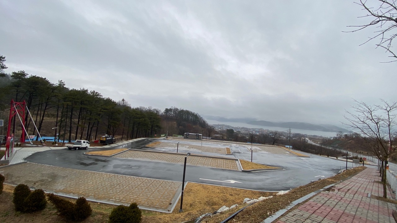 봉수산자연휴양림 주차장 2