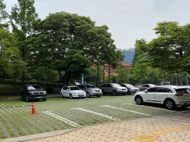 한국산업인력공단 글로벌숙련기술진흥원 주차장 2
