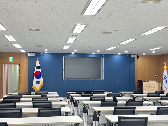 대회의실 1