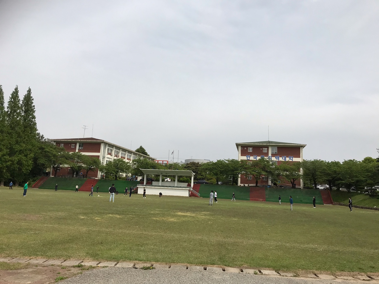 한국폴리텍대학 익산캠퍼스 운동장 1