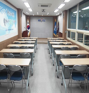 한국전기안전공사 충남남부지사 강당 1