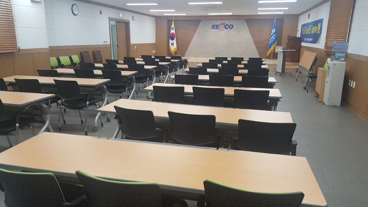 한국전기안전공사 강원지역본부 강당 1