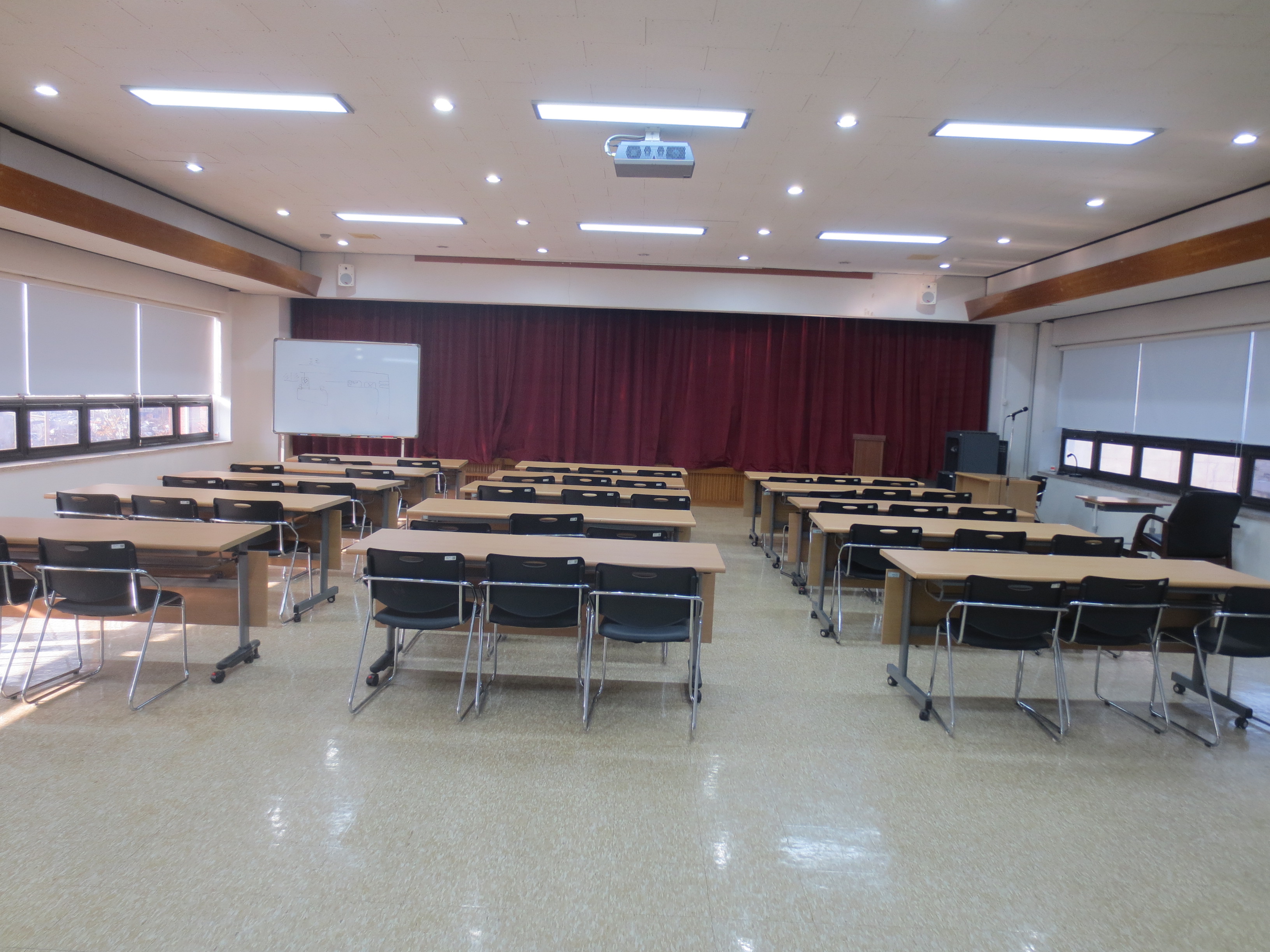 한국전기안전공사 전북지역본부 강당 1