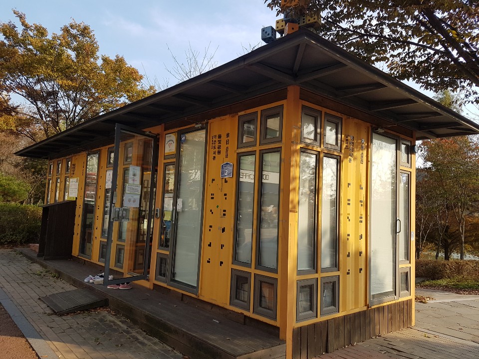 물빛공원작은도서관 1