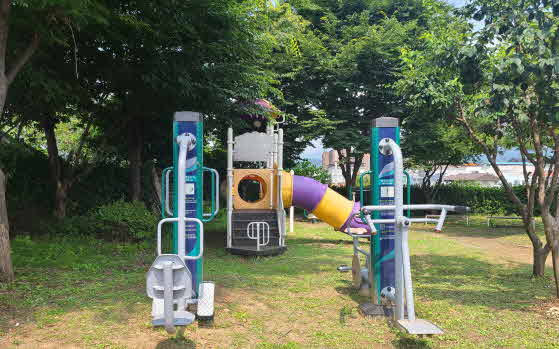 함창읍 구향3리 공원(놀이터) 야외체육시설 1